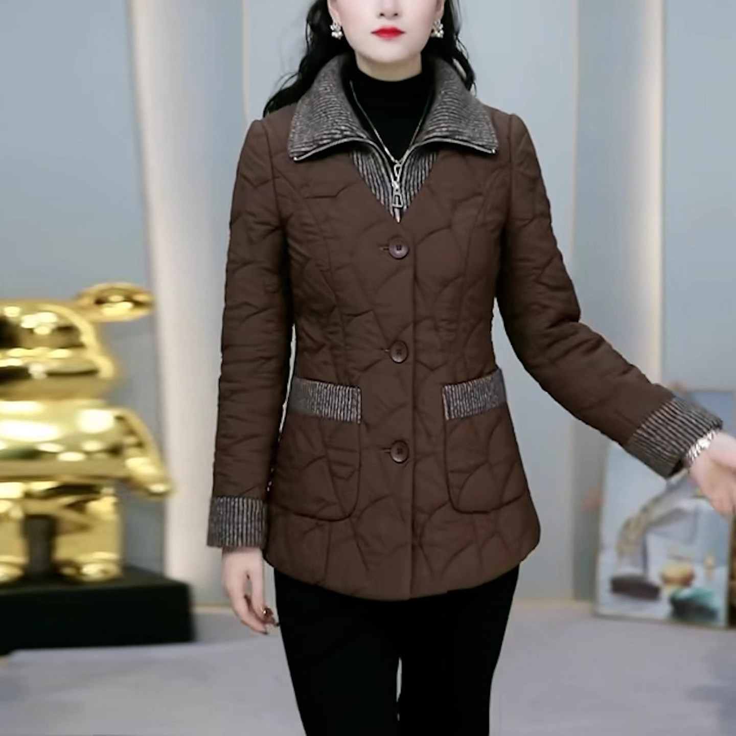 羽绒棉服女冬季2025新款加厚保暖棉衣外套妈妈装洋气翻领大码棉袄,淘宝优惠券,粉丝福利购,淘宝优惠卷