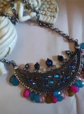 立体蓝色宝石项链宝石