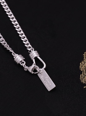 日韩简约小众侧身项链长方牌字母尾牌锁骨链送闺蜜女友日常百搭款