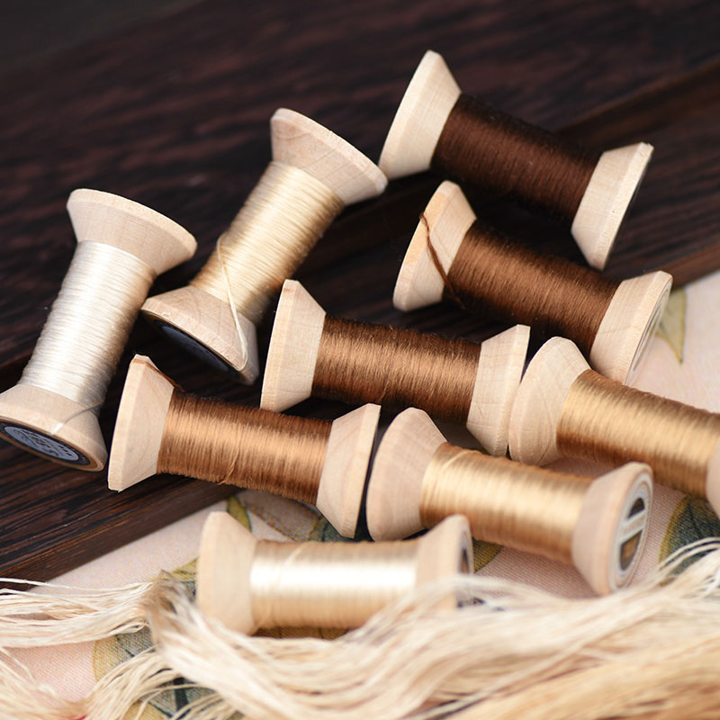 62号手工苏绣刺绣绣花桑蚕丝线缠花真丝绣线手工刺绣线轴奶茶色 - 图2