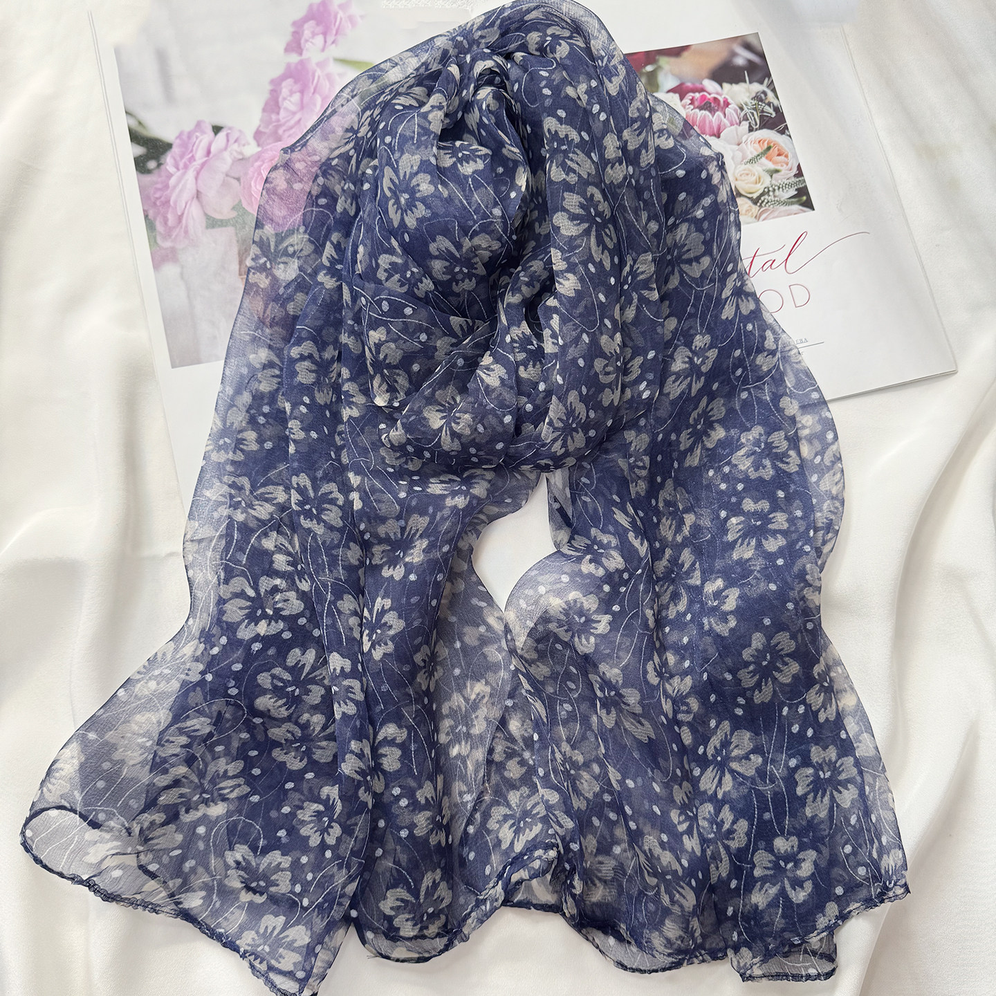 护颈真丝丝巾洋气时尚百搭春秋季2025新款桑蚕丝防晒围巾长款纱巾,淘宝优惠券,粉丝福利购,淘宝优惠卷