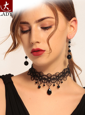 CHOKER镂空花朵水滴贴短款项链