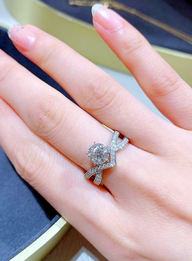 爱翼皇冠仿真钻石戒指女银镀白金