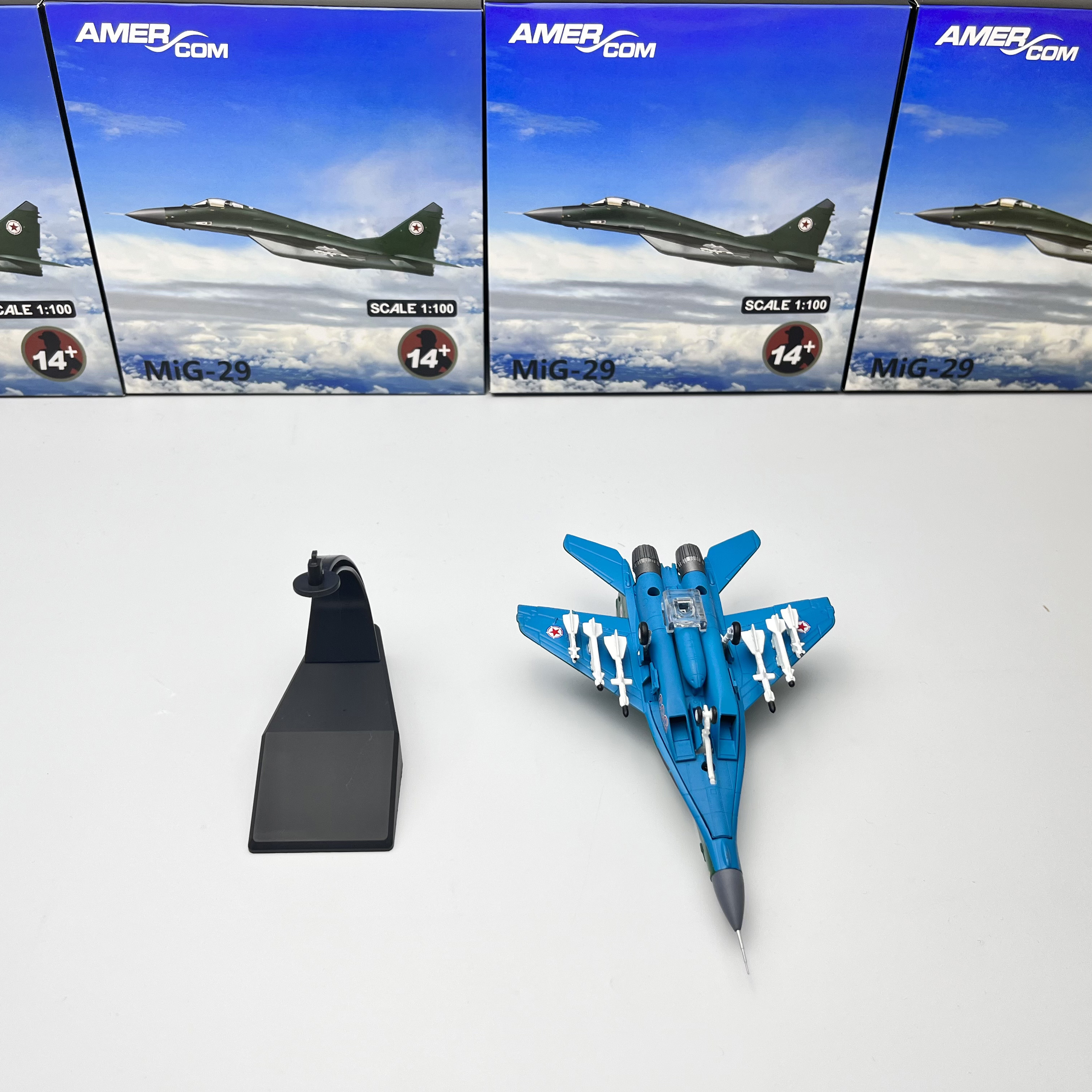 AMER 1/100朝鲜空军MIG-29A 米格29支点军事战斗飞机成品模型摆件