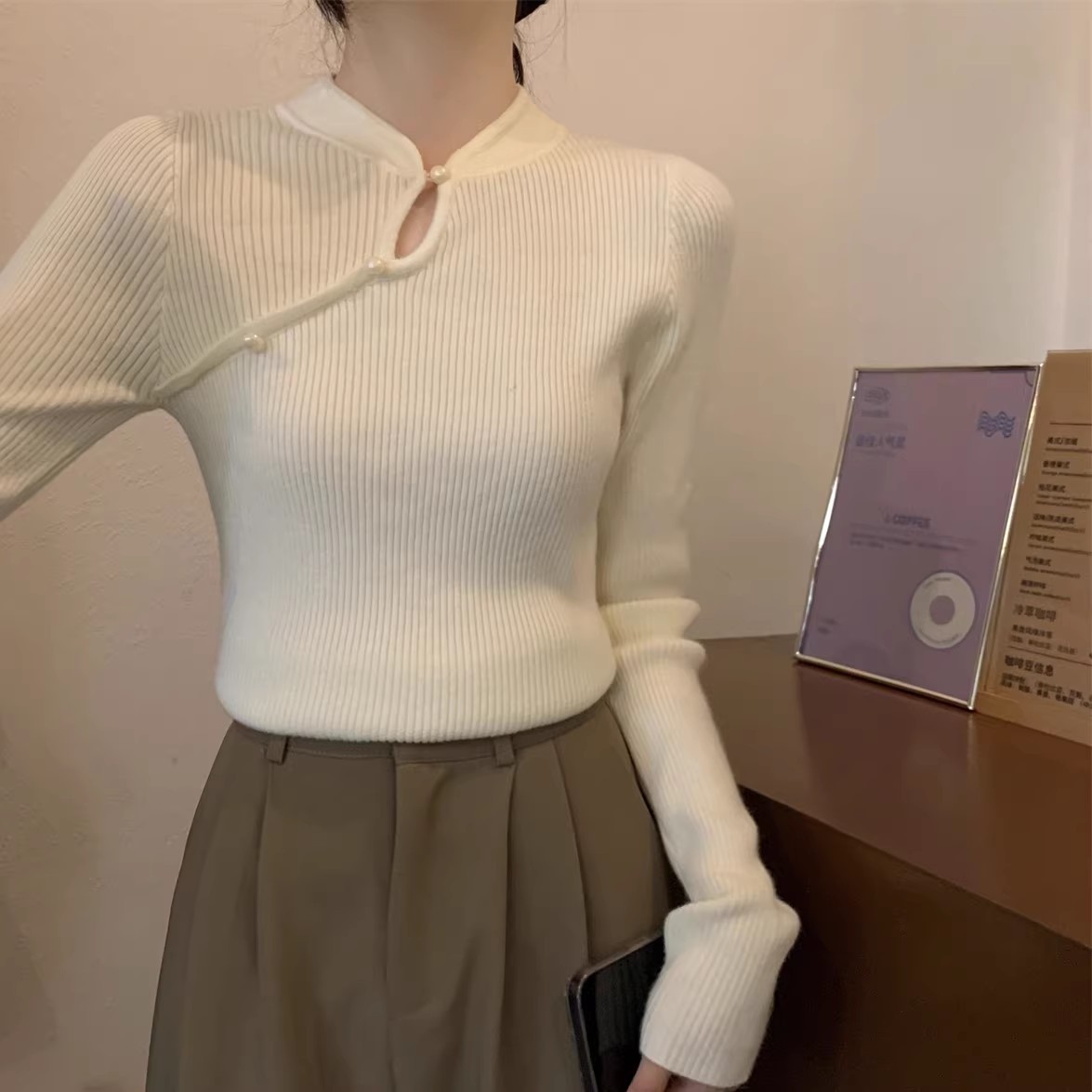 国风半高领简约时尚毛衣女秋冬新款设计感小众紧身套头内搭打底上 - 图1