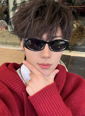 猫眼黑色窄框墨镜痞帅潮拍照潮酷