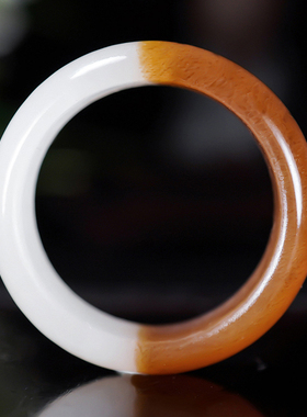 且末金山矿红糖白肉和田玉戒指