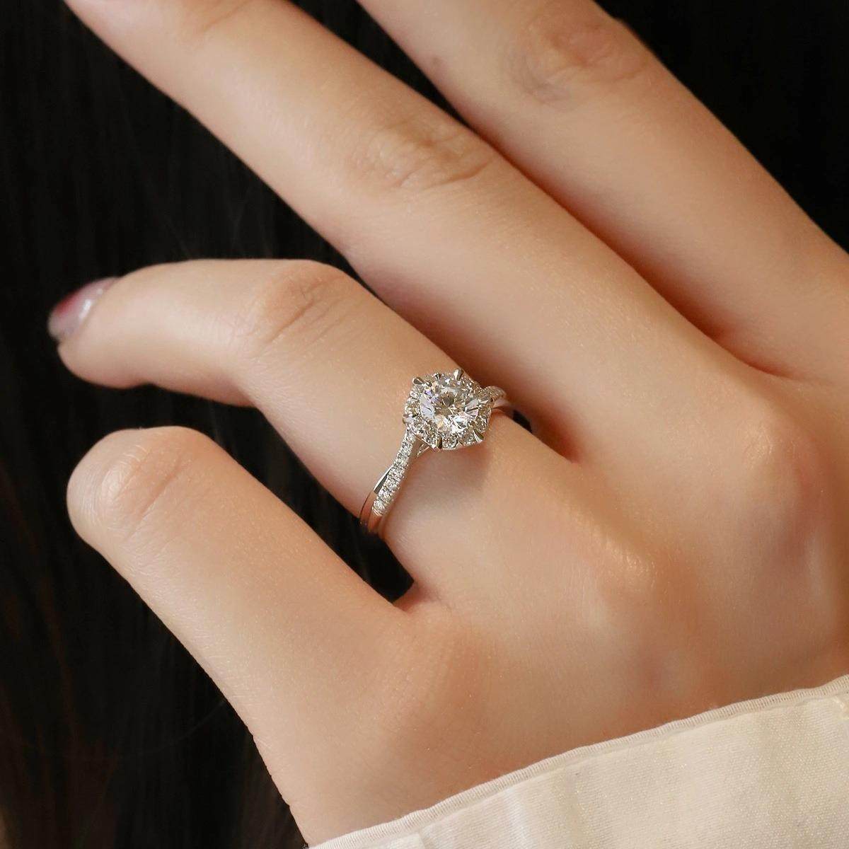 奥特莱斯品牌折扣店撤柜清仓捡漏 优雅六爪大钻戒指outlets女配饰,淘宝优惠券,粉丝福利购,淘宝优惠卷