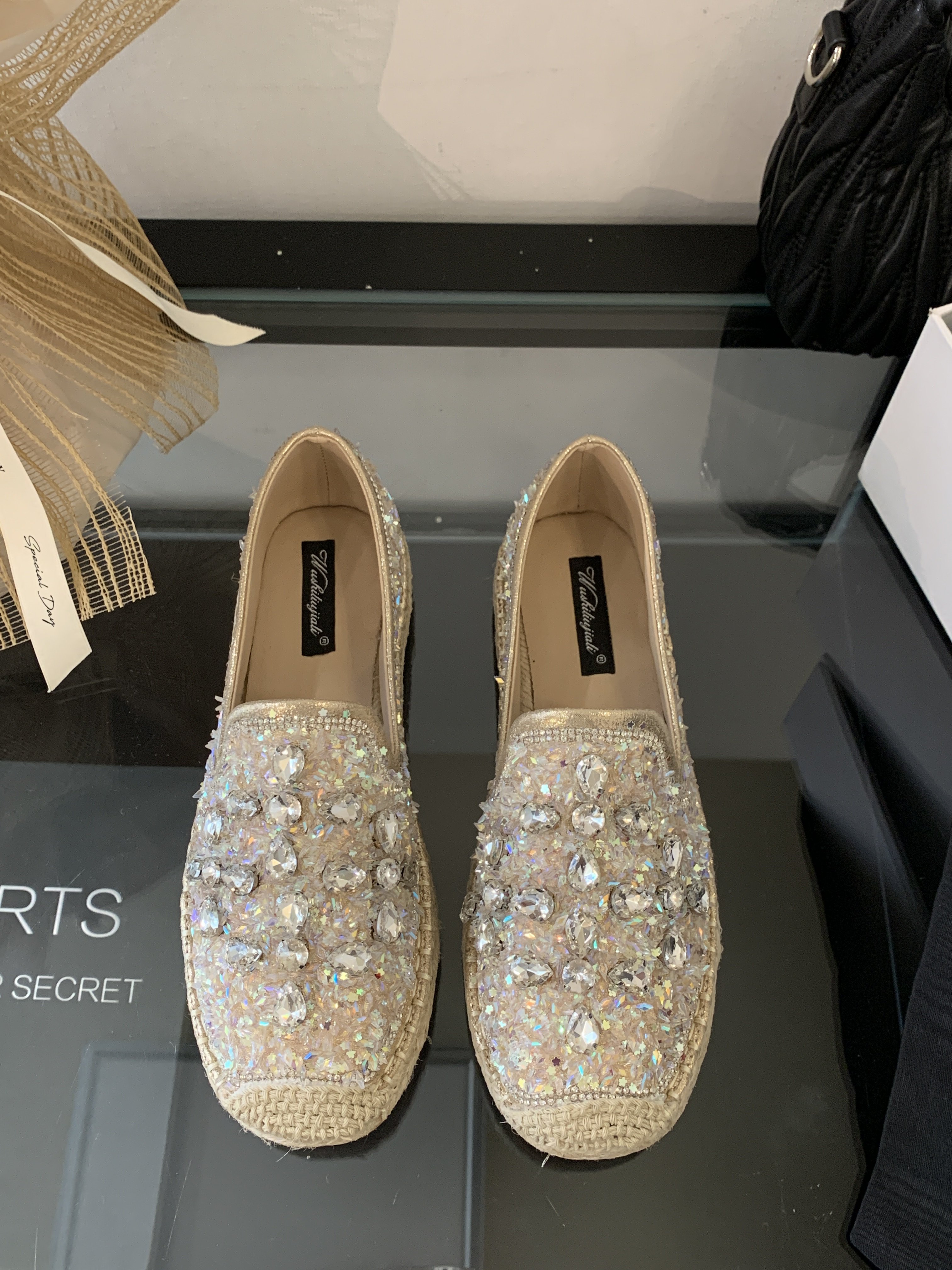 春秋新款水钻通勤外穿休闲平底厚底渔夫鞋一脚蹬懒人乐福鞋女单鞋,淘宝优惠券,粉丝福利购,淘宝优惠卷