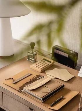 屿物为居 瑞恩美居样板间售楼处书房书桌饰品桌面写字垫板打码机