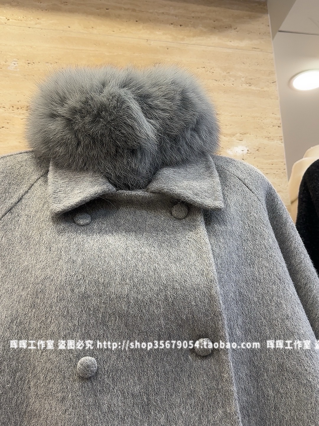 2025新款女装秋冬韩版复古双排扣狐狸毛毛领斗篷外套毛呢短外套女 - 图2