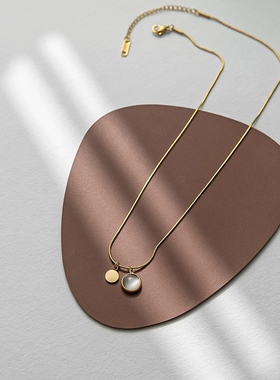 欧美时尚猫眼石项链女 百搭小众饰品钛钢圆吊坠锁骨链简约气质