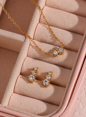 欧美ins摩登渐变圆形锆石耳钉饰品女 不锈钢三颗白钻排列吊坠项链