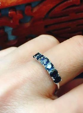 山东群镶925银镀白金蓝宝石戒指