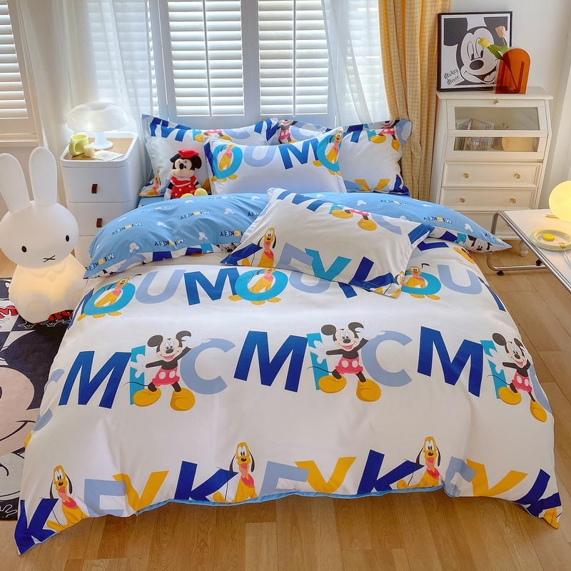 正版授权迪士尼四件套亲肤棉床上用品，正版迪士尼四件套被套！