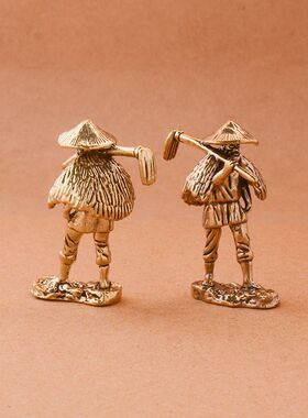 创意稻人农夫耕耘摆件家居客厅摆件农夫锄地铜雕工艺品装饰摆件