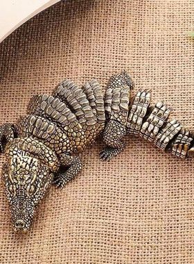 纯黄铜鳄鱼摆件手把件关节活动大鳄桌面装饰品书柜玄关工艺品