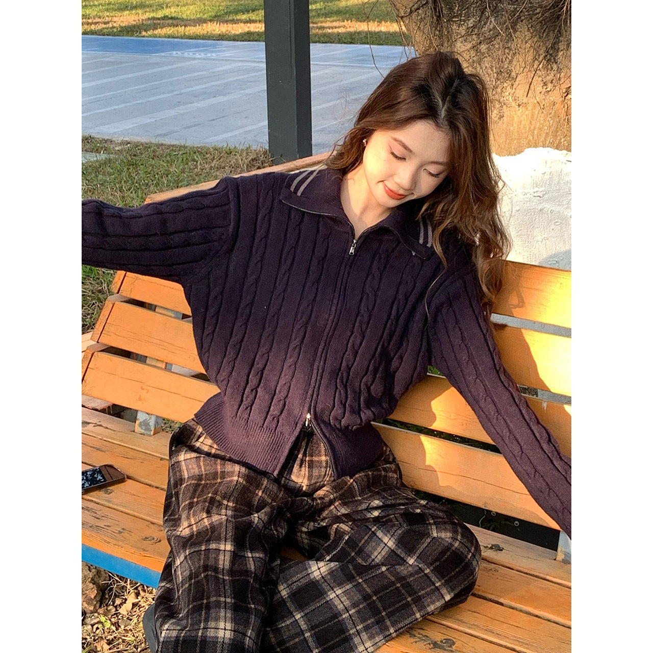 尔给复古撞色翻领麻花针织开衫女冬季新款设计感小个子拉链外套 - 图2