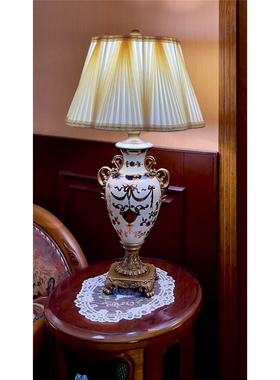 孤品中世纪复古手绘陶瓷台灯摆件