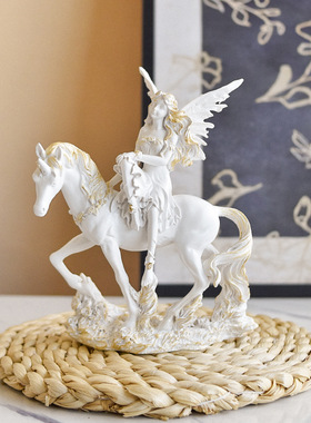 塔罗场景布置翅膀天使香薰烛台装饰道具树脂工艺品家具桌面摆件