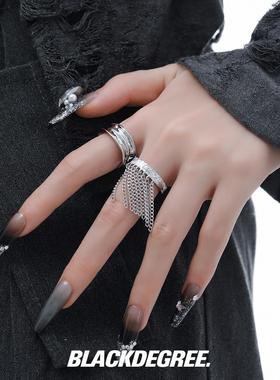 黑度唐草纹链条流苏戒指