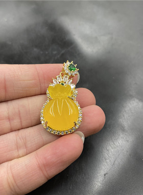 四海玉器 镶嵌黄玛瑙钱袋吊坠 黄色玉髓福袋挂件 玉坠