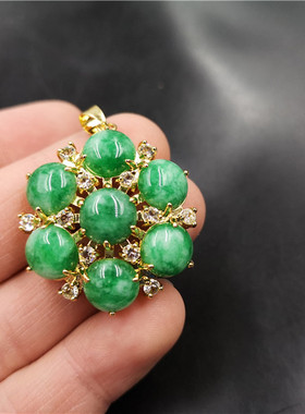 真空电镀白底青翠绿色花朵吊坠