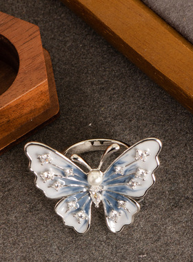 STINA精致时尚镶钻珍珠滴油蝴蝶