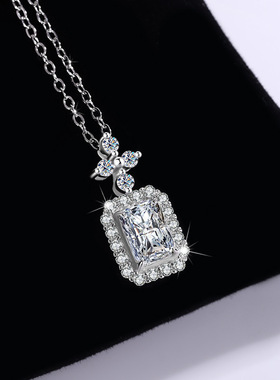 s925银吊坠1克拉雷迪恩切莫桑钻项链女时尚轻奢长方型吊坠锁骨链