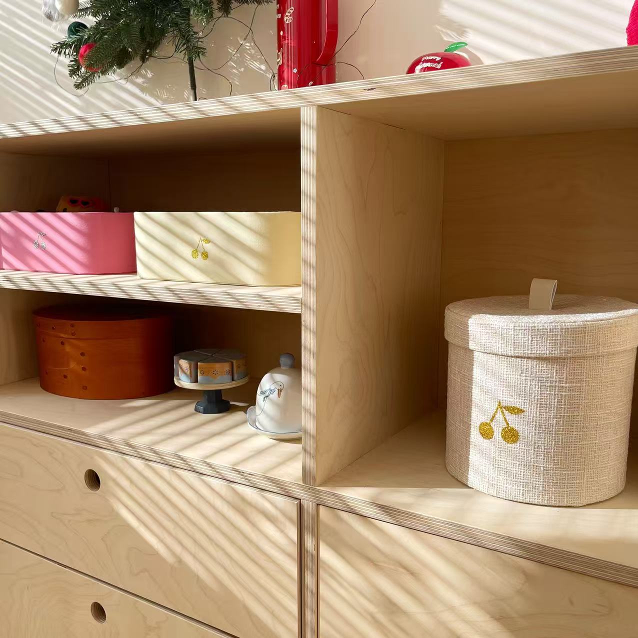 Exported Korean cherry storage box desktop plush toys stationery skin care products dressing table storage box with lid
