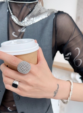 夸张银色戒指简约时装款指环修饰手型清冷感冷淡风配饰个性高级