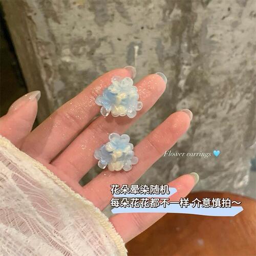 夏季清透蓝晕染花朵串珠耳环轻奢高级感气质耳钉女独特绝美耳饰品 - 图2