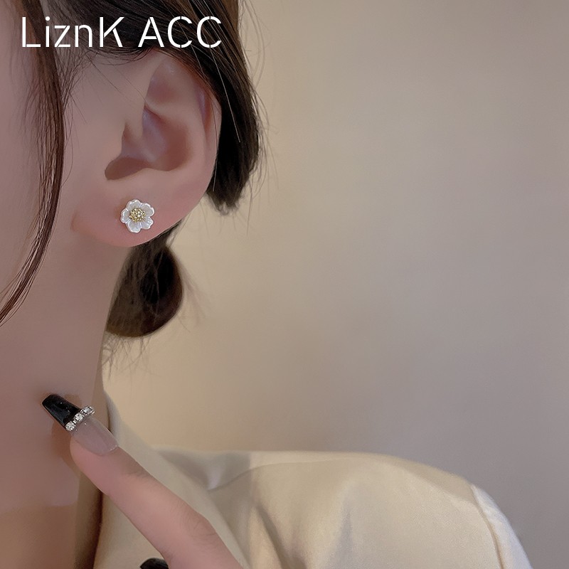 s925银针小巧精致花朵耳钉女夏季小众设计感高级耳环2022年新款潮