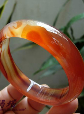 时尚新款纯天然巴西玛瑙正装手镯55 精美朱砂纹理荧光 手腕风情