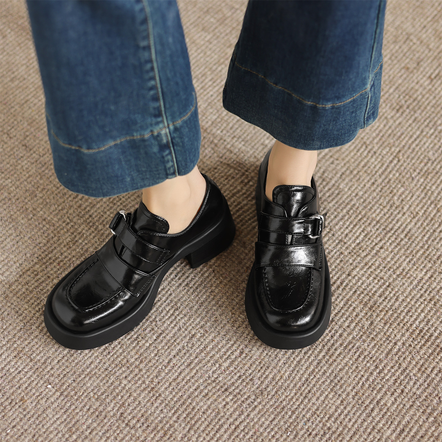 英伦复古简约帅气粗跟女士小皮鞋深口黑色显瘦百搭一脚蹬乐福女鞋,淘宝优惠券,粉丝福利购,淘宝优惠卷
