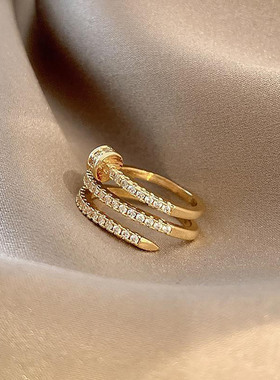 设计感满钻钉子戒指女士轻奢