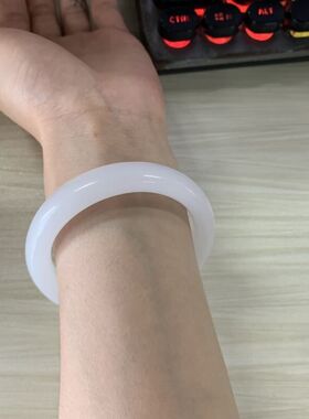 礼品新疆现货玉手镯镯子和田玉