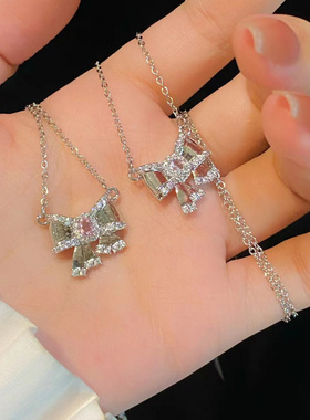 粉钻蝴蝶结吊坠女小香风在逃公主