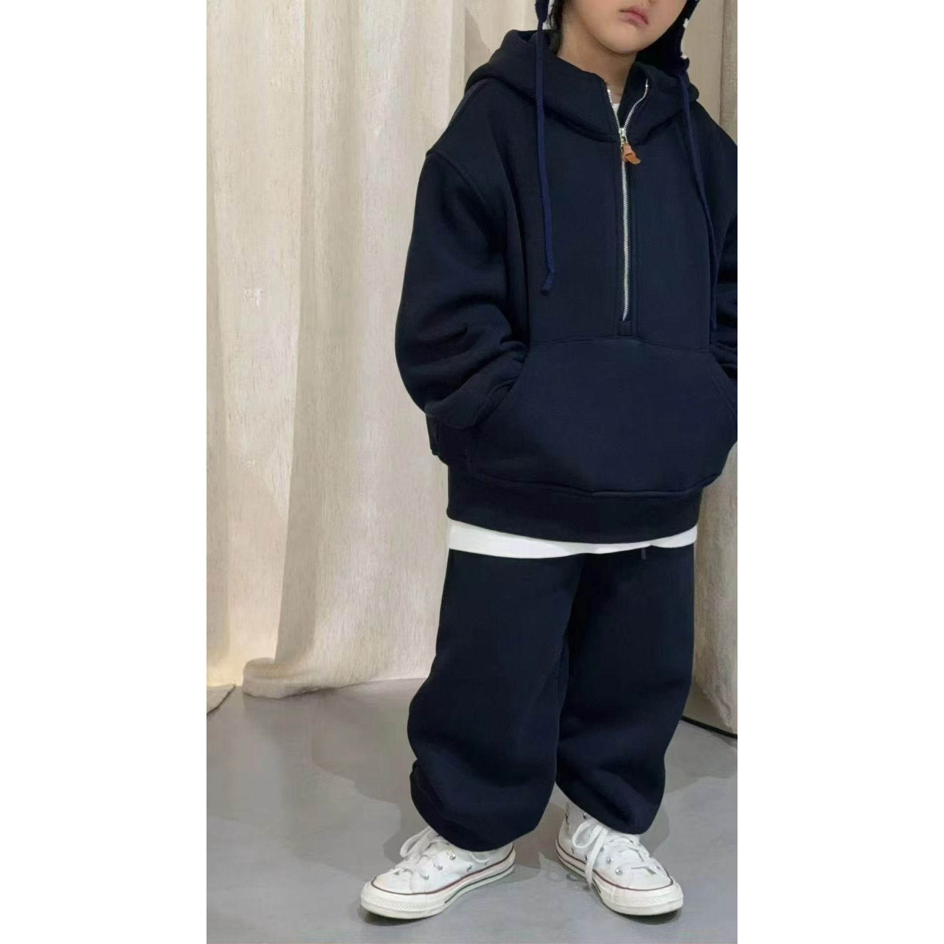 波拉韩国童装2025冬女童连帽口袋保暖卫衣男童百搭纯色半拉链绒衫,淘宝优惠券,粉丝福利购,淘宝优惠卷