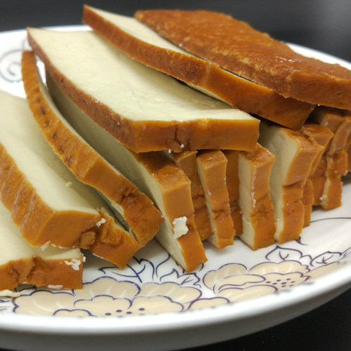 湖北恩施土特产烟熏豆腐豆干柴火豆腐炕豆腐腊香豆干烟熏干豆腐 - 图3