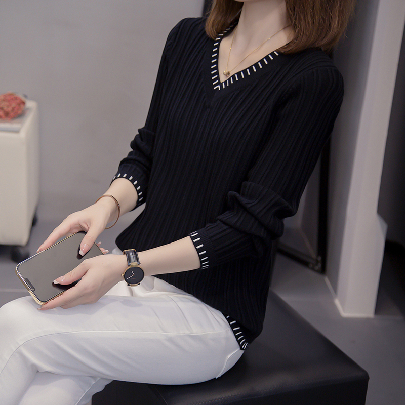 加肥加大码女装宽松显瘦V领打底针织上衣女秋冬简约时尚套头毛衣 - 图0