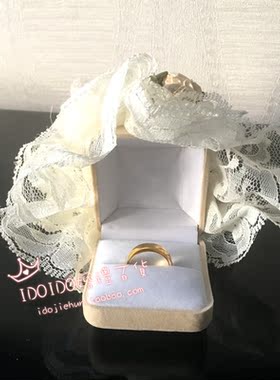 对熊小熊捧花戒指盒戒指收纳戒托 婚礼婚庆摆件 伴娘捧戒