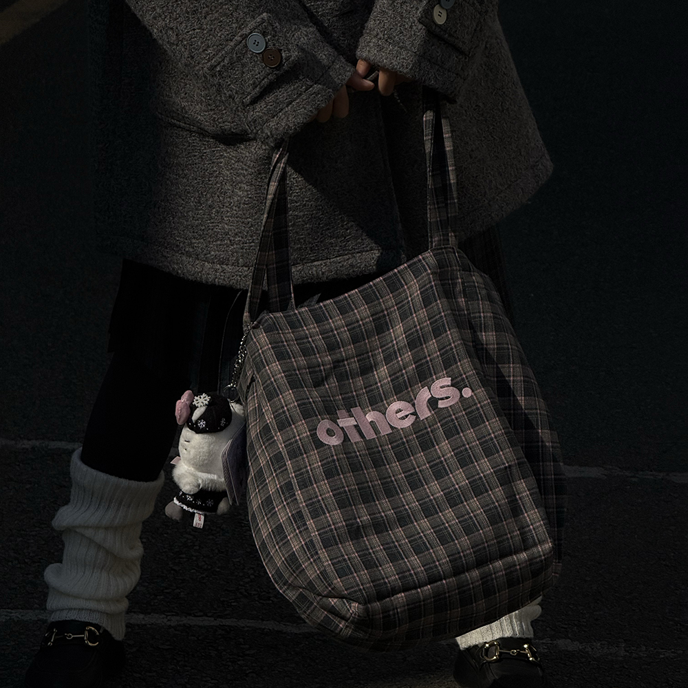 others. 复古格纹手提包女ins风轻便单肩刺绣磨毛 大容量帆布包 - 图0