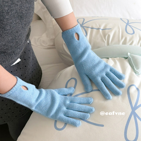 Soft daily commuter gloves with fleece for cycling