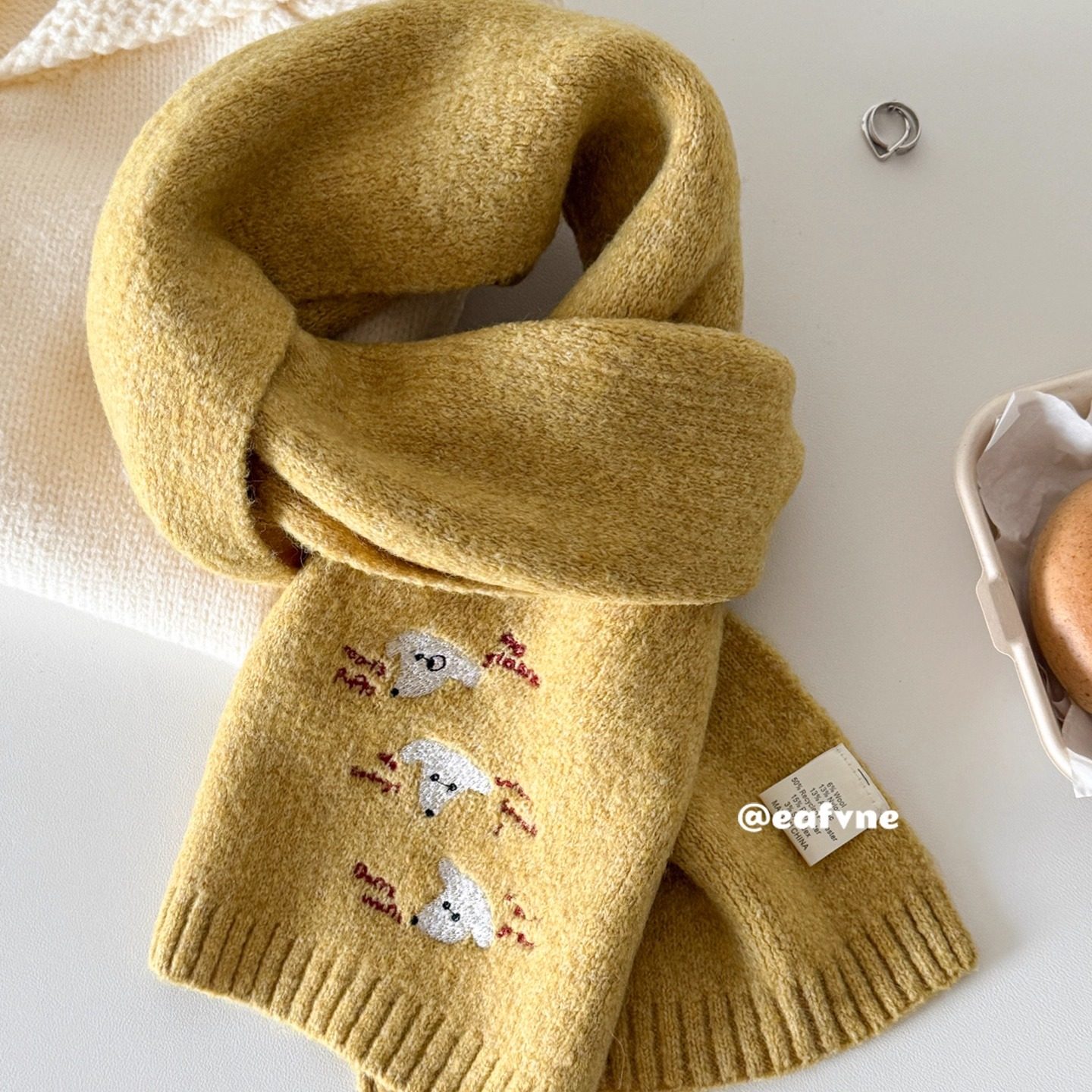 含羊毛日系蓝白小狗刺绣学院风针织围巾秋冬保暖百搭减龄围脖女,淘宝优惠券,粉丝福利购,淘宝优惠卷