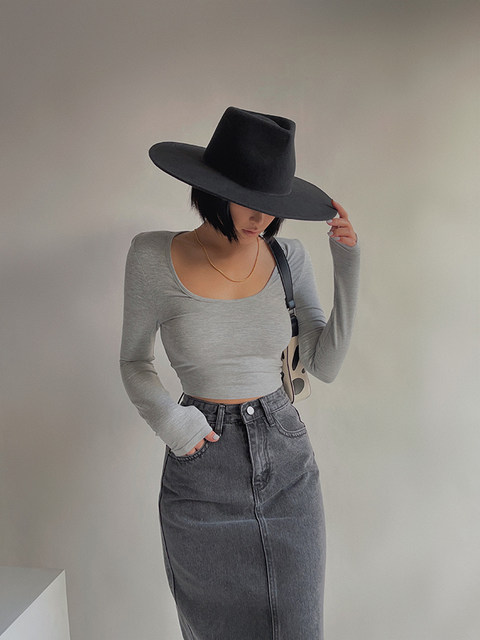 Look at the sexy deep u-neck long-sleeved stretchy ins