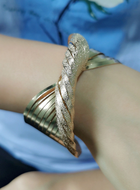 欧美合金夸张几何女手镯