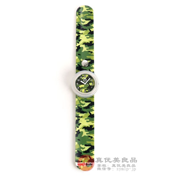 watchitude 儿童款男孩军绿迷彩涂鸦硅带时尚石英手表 日本代购 watchitude 儿童款男孩军绿迷彩涂鸦硅带时尚石英手表 日本代购