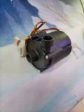 Впускной и выпускной -это водяной насос водяного насоса SC1000 12 В водяного насоса с 2 -точечной резьбой.