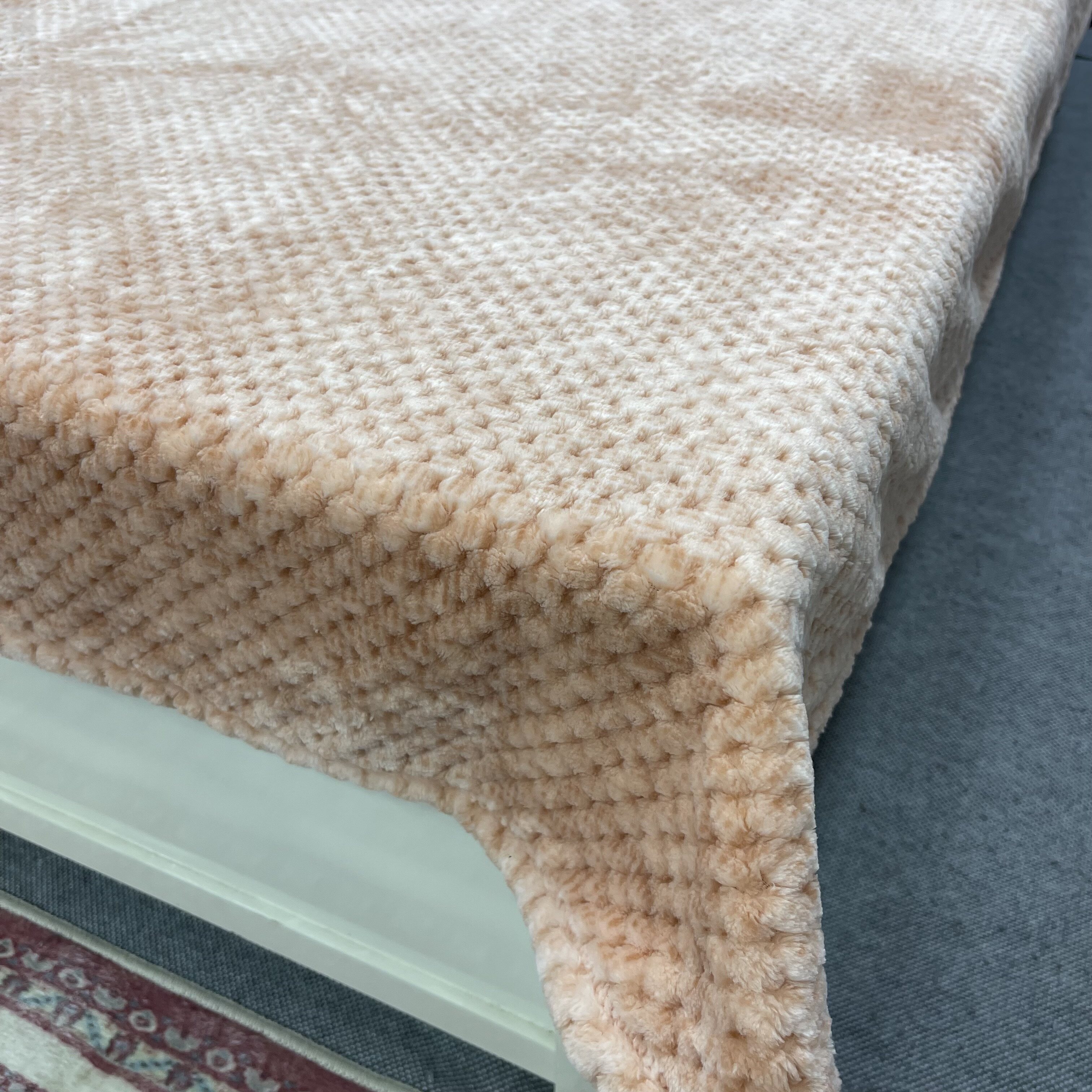 包邮外贸新品纯色法兰绒办公室车载旅行午睡沙发装饰空调小毛毯子